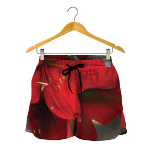 Red Amaryllis Print Women's Shorts