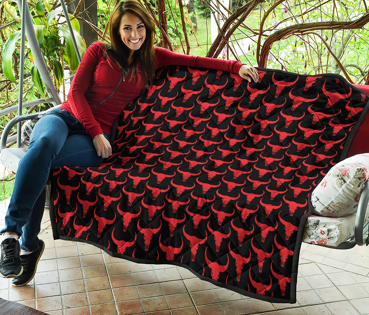 Red And Black Bull Skull Pattern Print Quilt