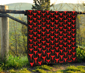 Red And Black Bull Skull Pattern Print Quilt