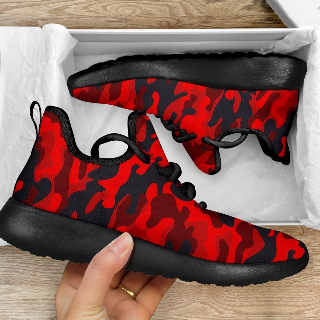 Red And Black Camouflage Print Mesh Knit Shoes GearFrost