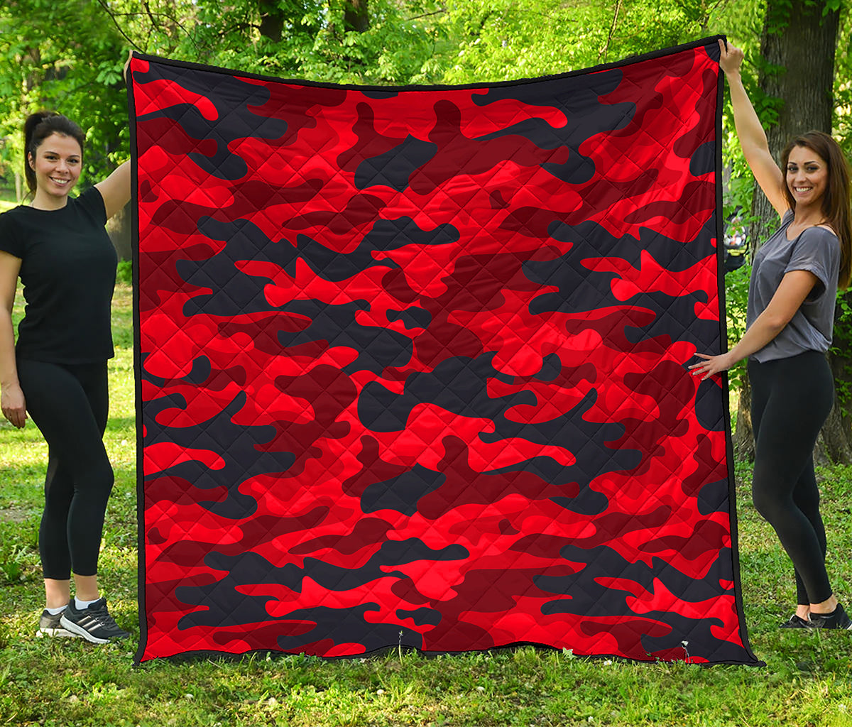Red And Black Camouflage Print Quilt