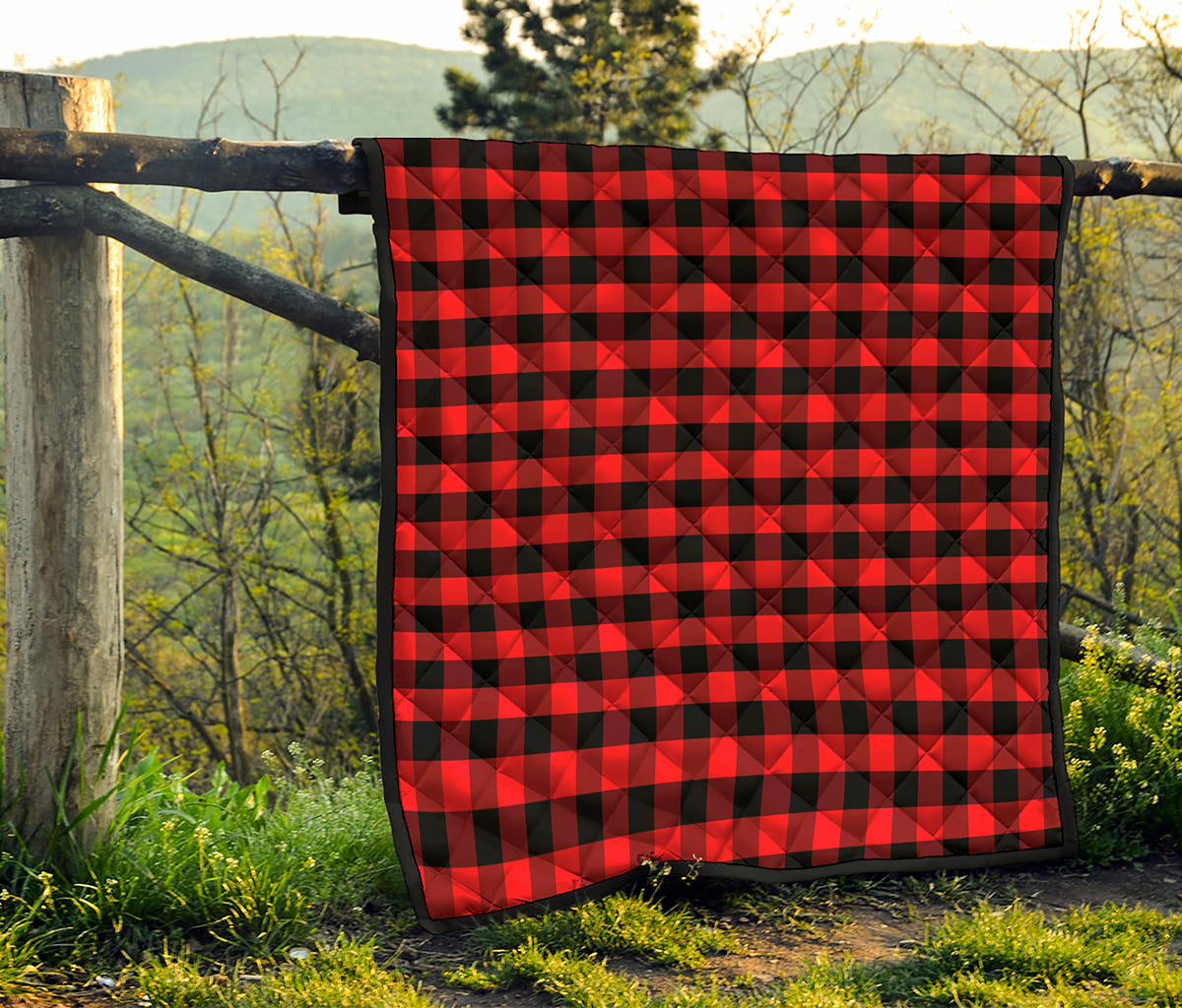 Red And Black Check Pattern Print Quilt