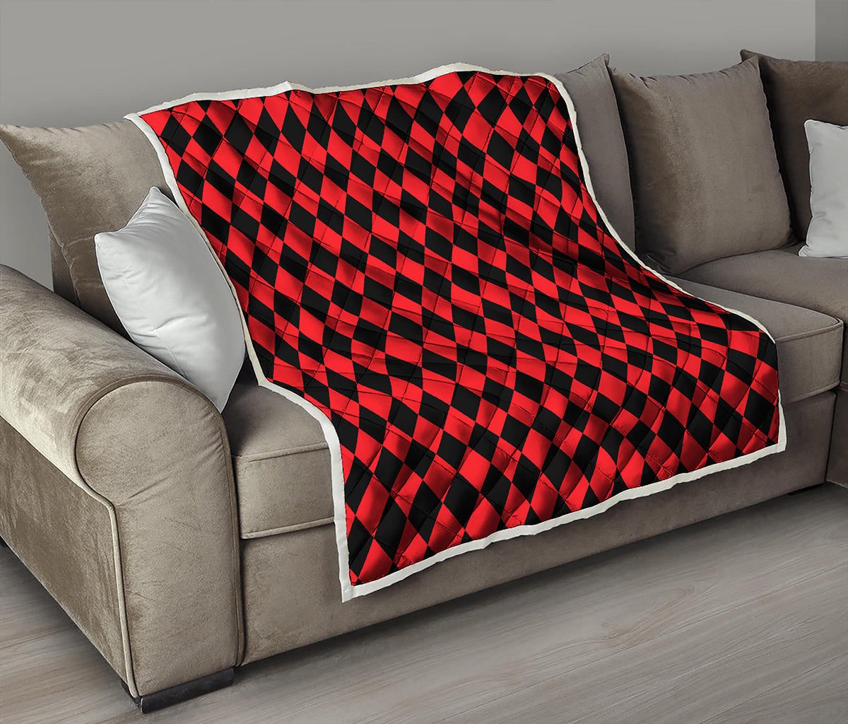 Red And Black Harlequin Pattern Print Quilt