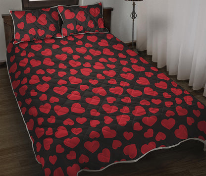 Red And Black Heart Pattern Print Quilt Bed Set