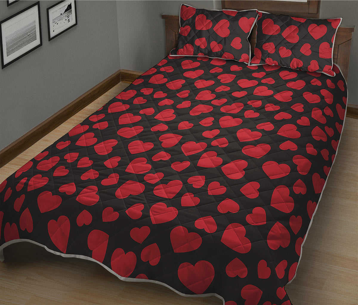 Red And Black Heart Pattern Print Quilt Bed Set
