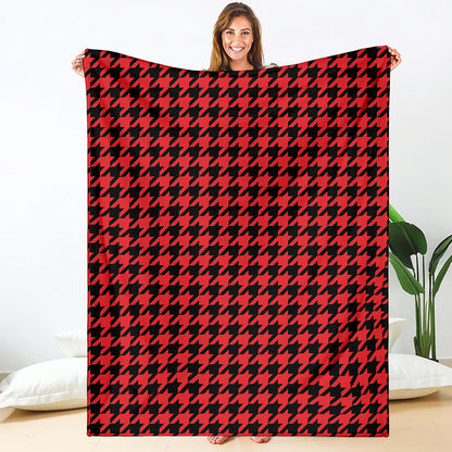 Red And Black Houndstooth Pattern Print Blanket