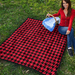 Red And Black Houndstooth Pattern Print Quilt