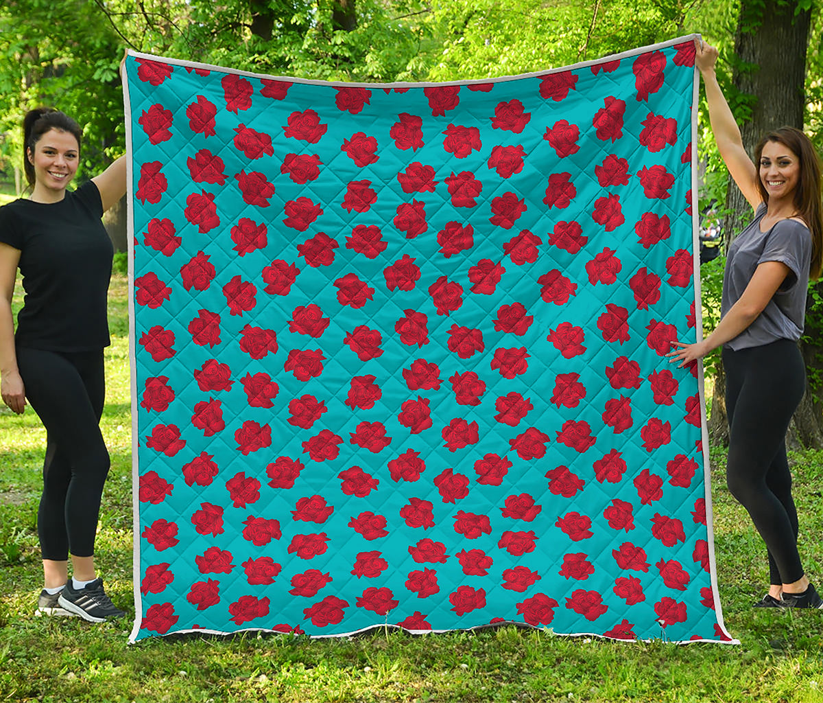 Red And Blue Carnation Pattern Print Quilt