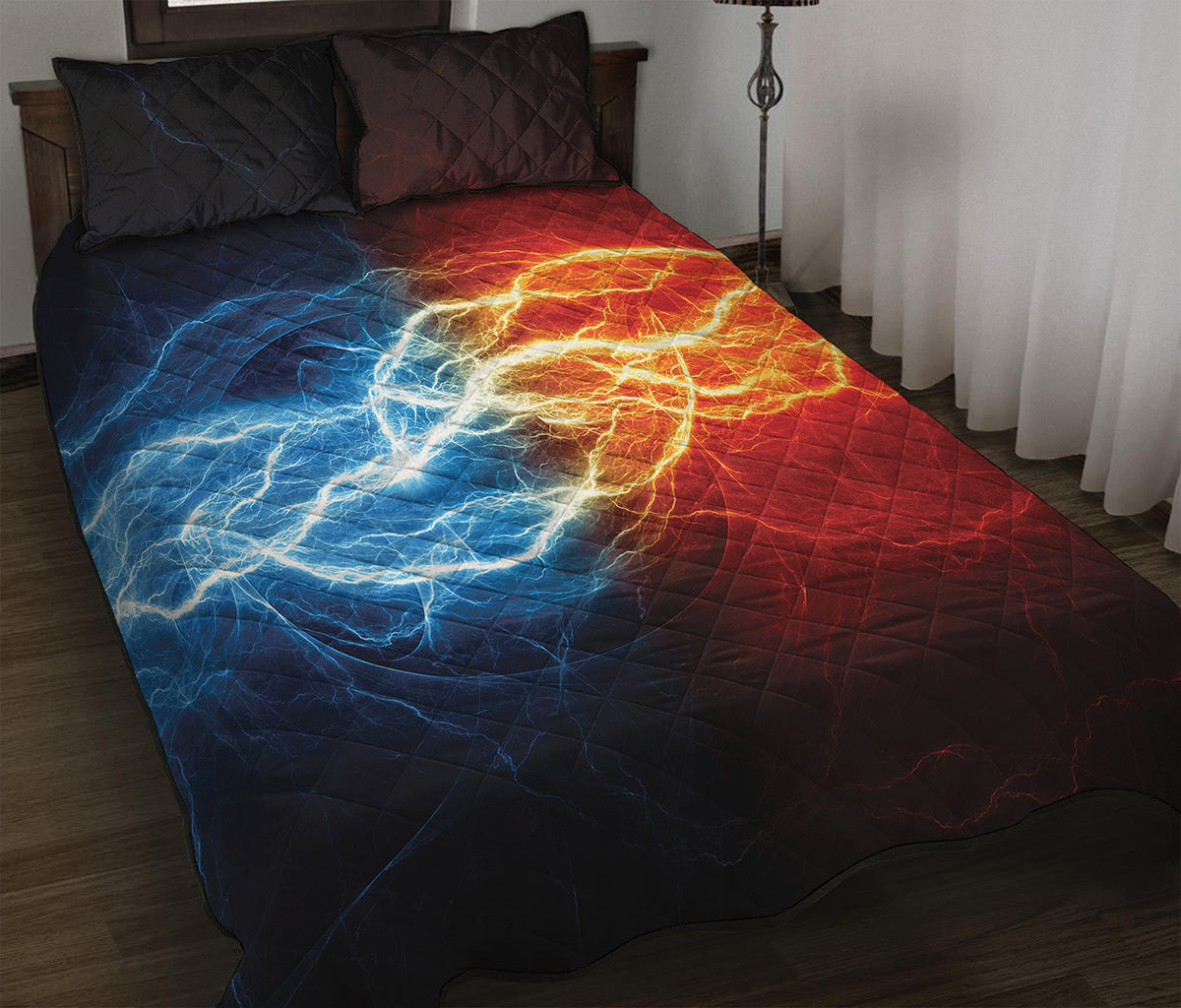 Red And Blue Lightning Print Quilt Bed Set