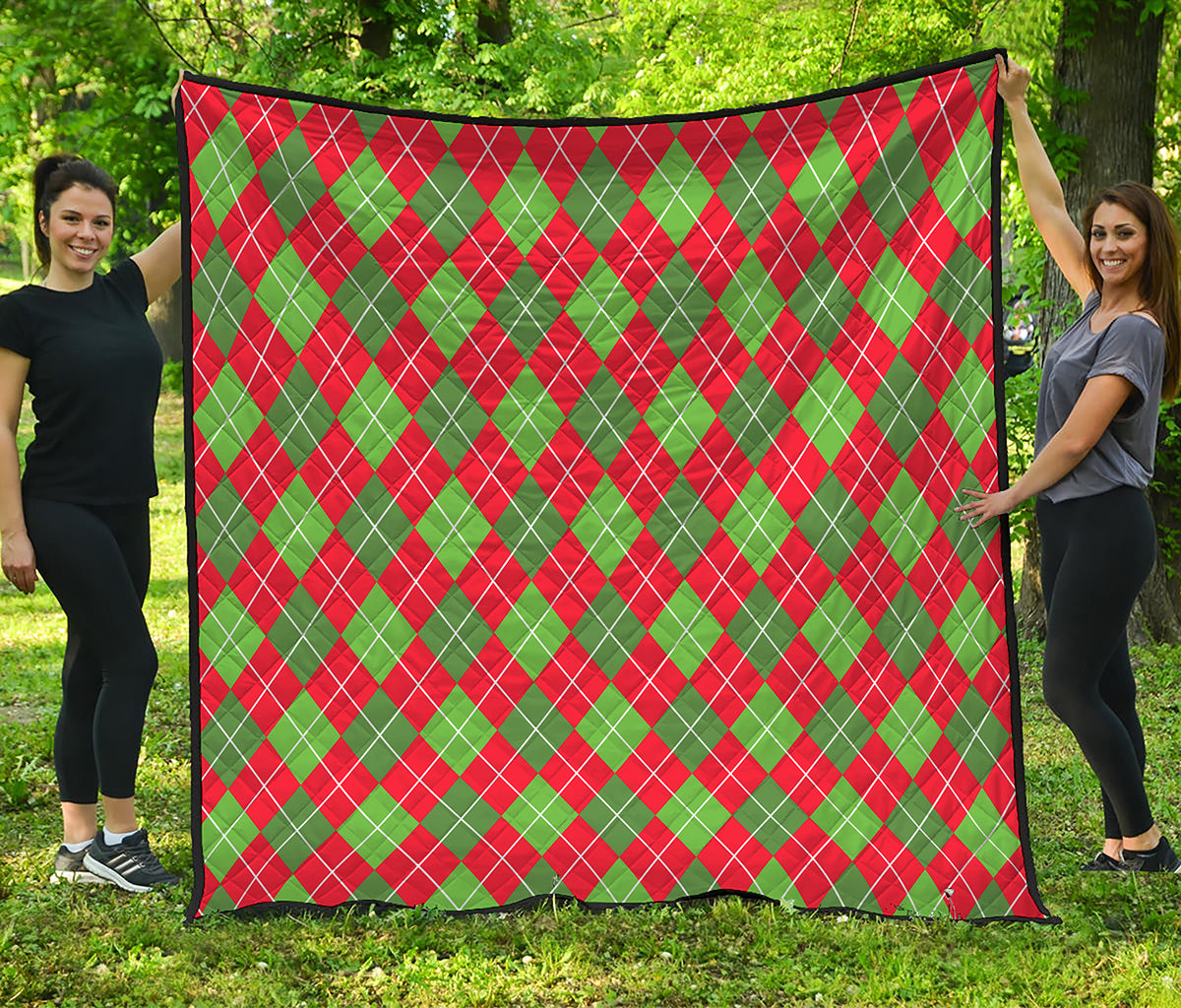 Red And Green Argyle Pattern Print Quilt