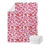 Red And Pink Lips Pattern Print Blanket