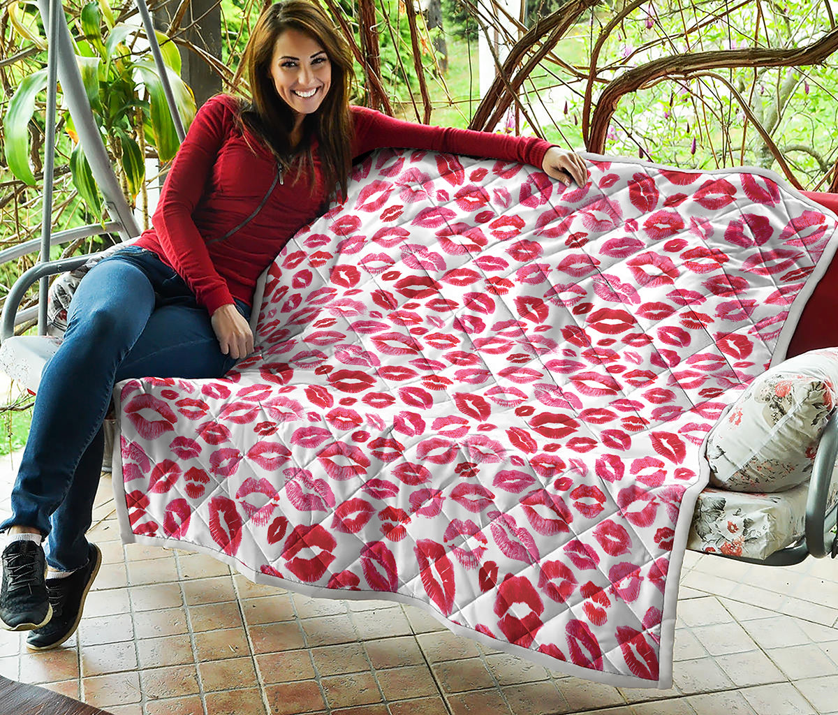 Red And Pink Lips Pattern Print Quilt