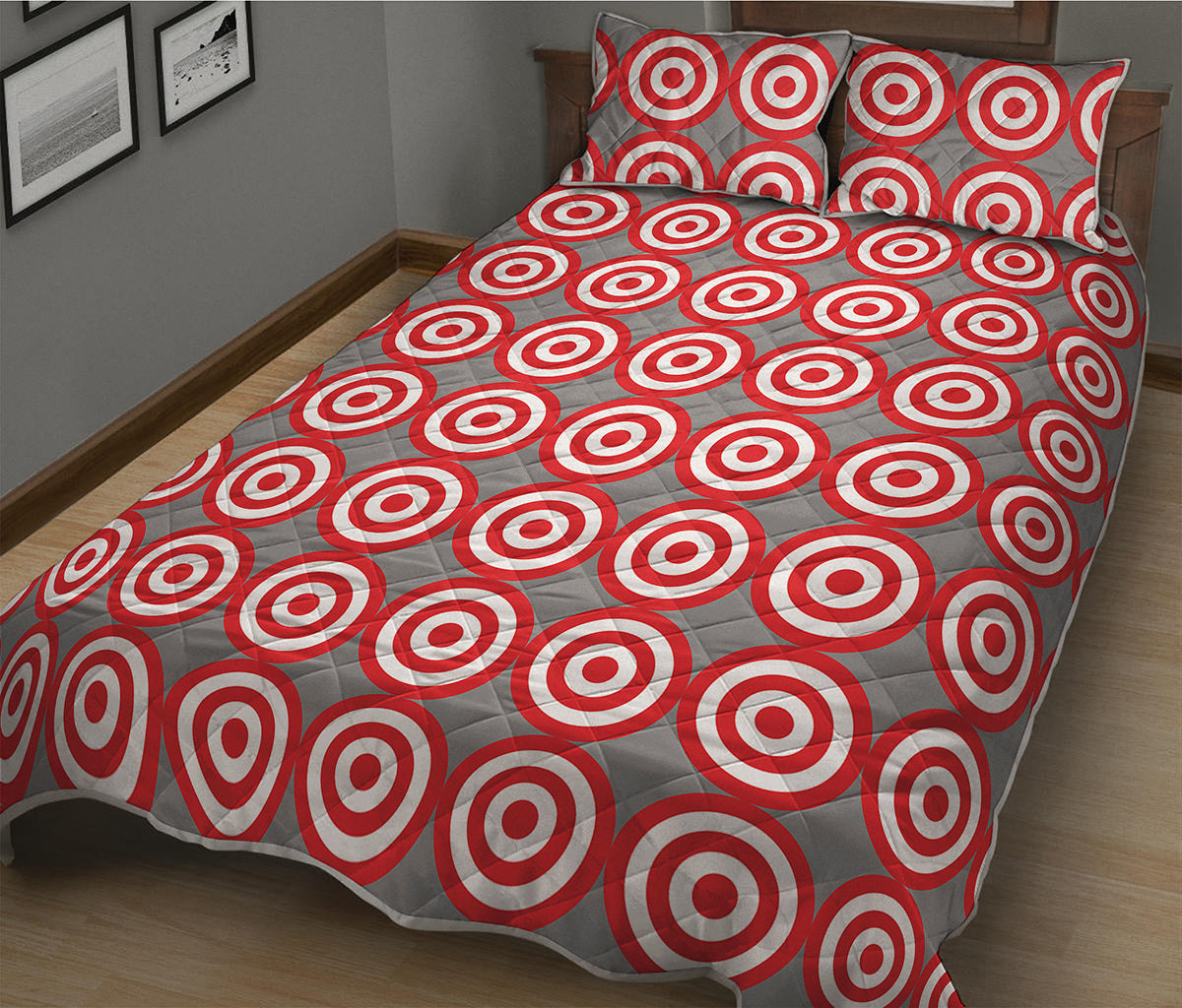 Red And White Bullseye Target Print Quilt Bed Set
