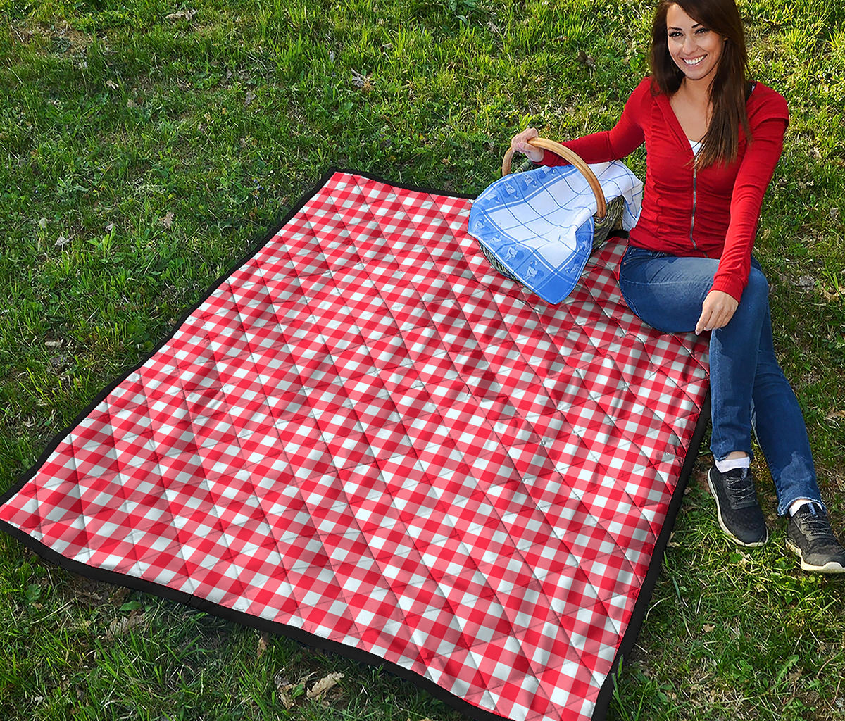Red And White Check Pattern Print Quilt