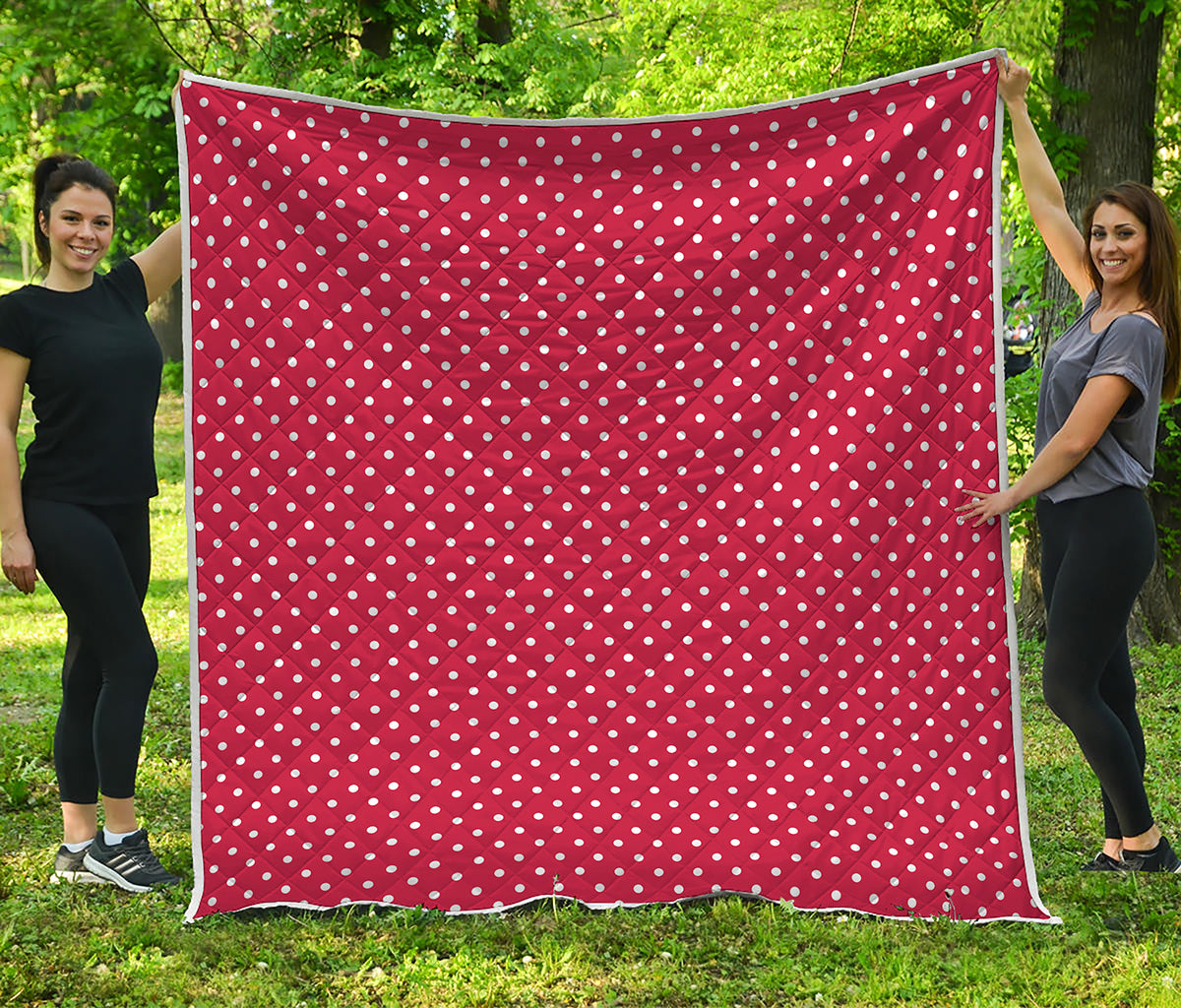 Red And White Christmas Dots Print Quilt