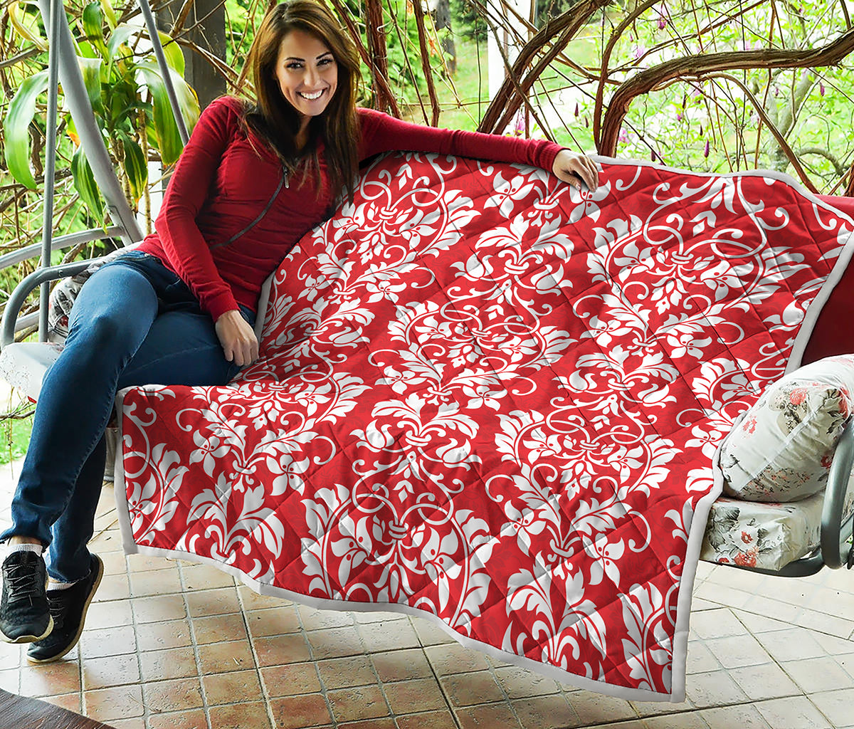 Red And White Damask Pattern Print Quilt