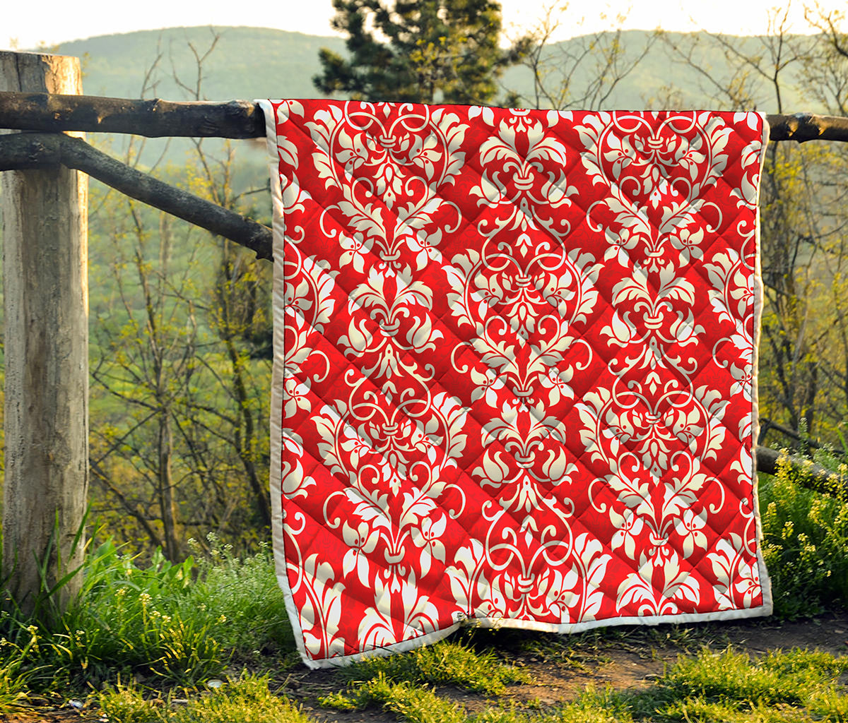 Red And White Damask Pattern Print Quilt