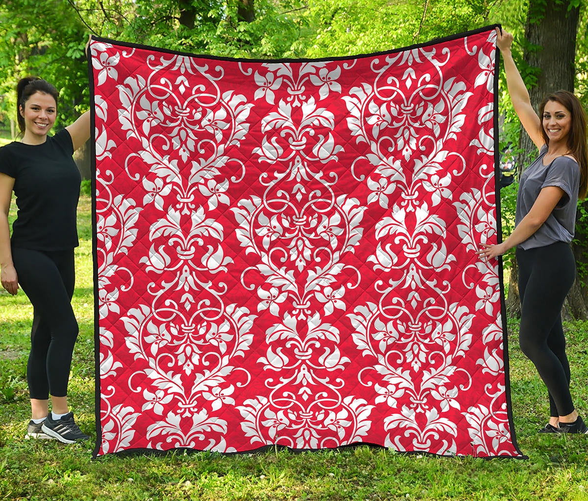 Red And White Damask Pattern Print Quilt