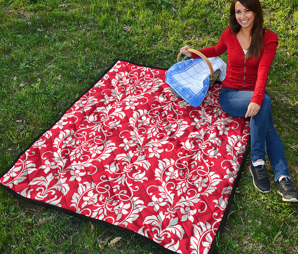 Red And White Damask Pattern Print Quilt