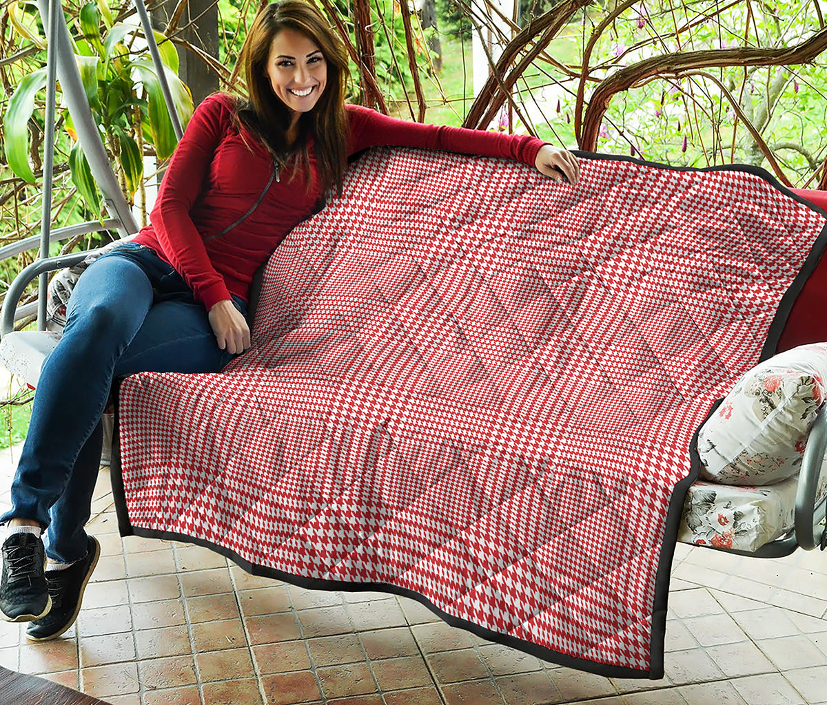 Red And White Glen Plaid Print Quilt