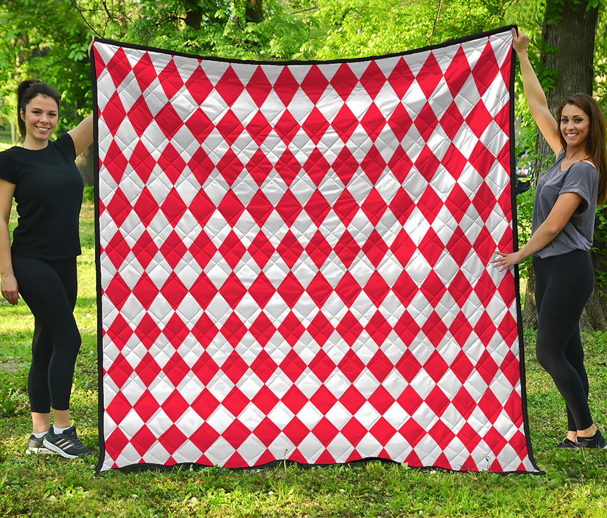 Red And White Harlequin Pattern Print Quilt