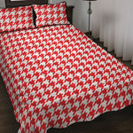 Red And White Houndstooth Pattern Print Quilt Bed Set