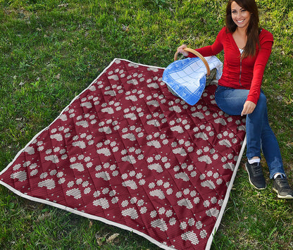 Red And White Paw Knitted Pattern Print Quilt