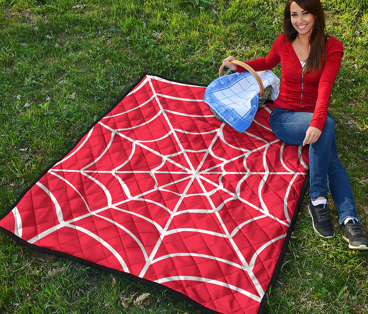 Red And White Spider Web Pattern Print Quilt