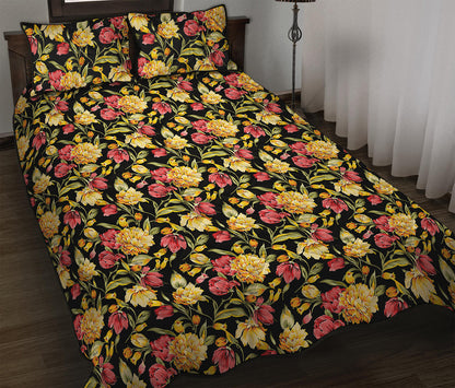 Red And Yellow Flowers Print Quilt Bed Set