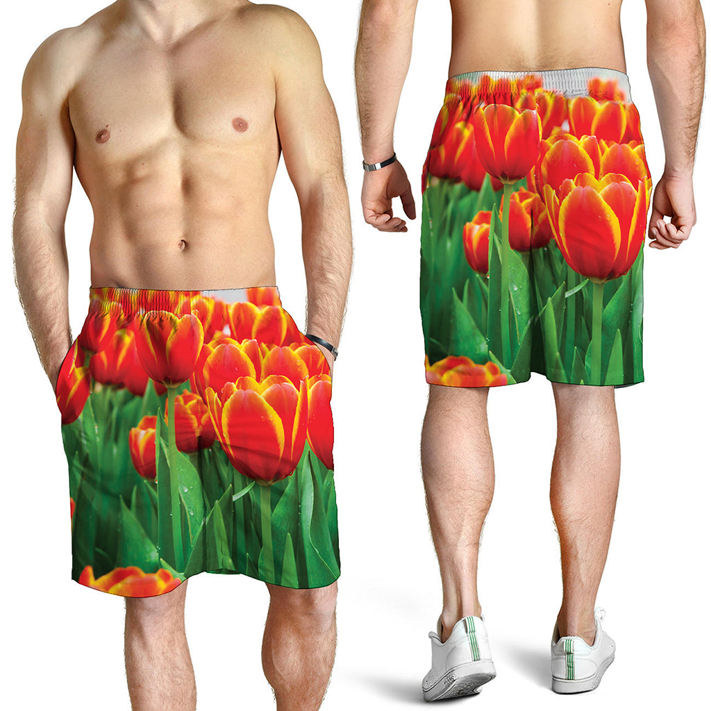 Red And Yellow Tulip Print Men's Shorts