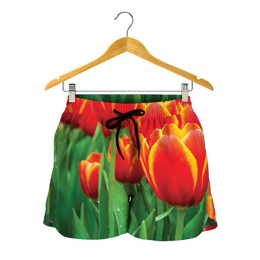 Red And Yellow Tulip Print Women's Shorts