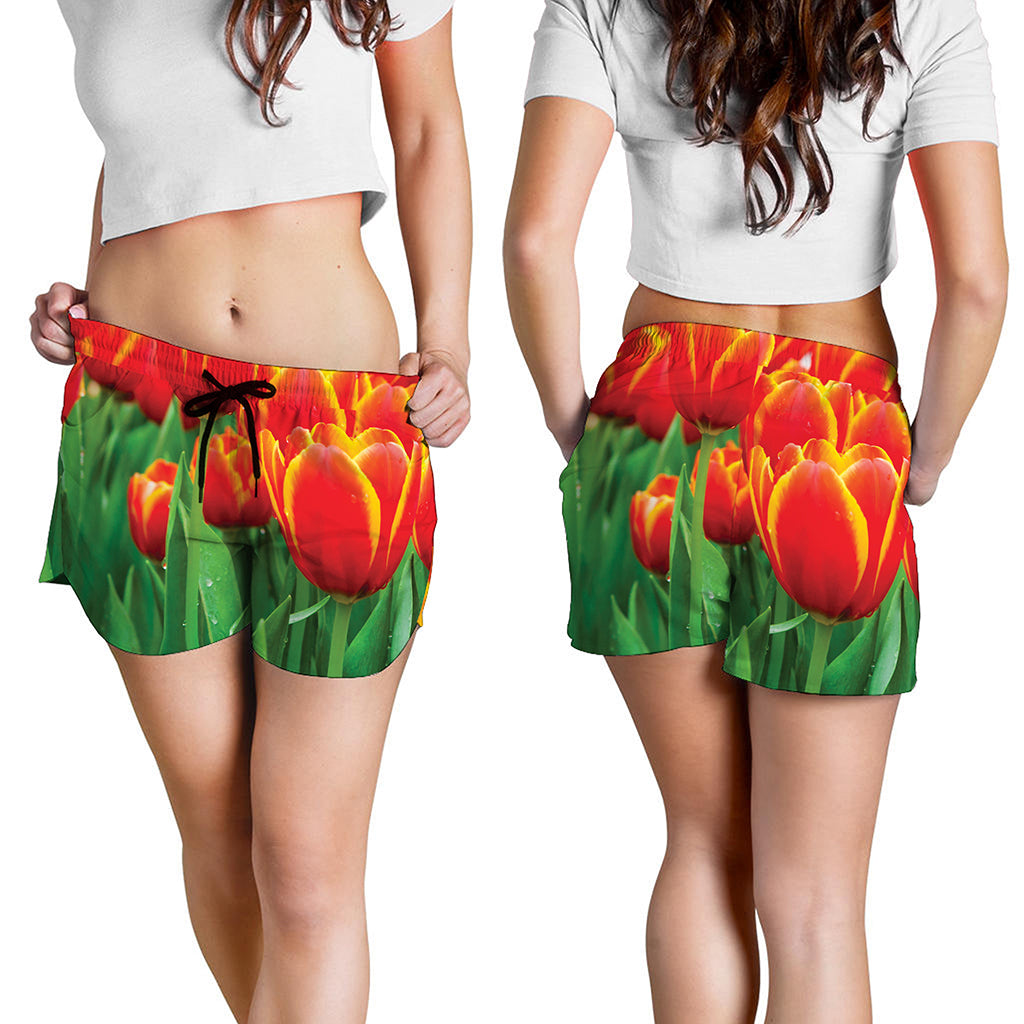 Red And Yellow Tulip Print Women's Shorts
