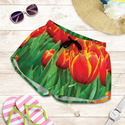 Red And Yellow Tulip Print Women's Shorts