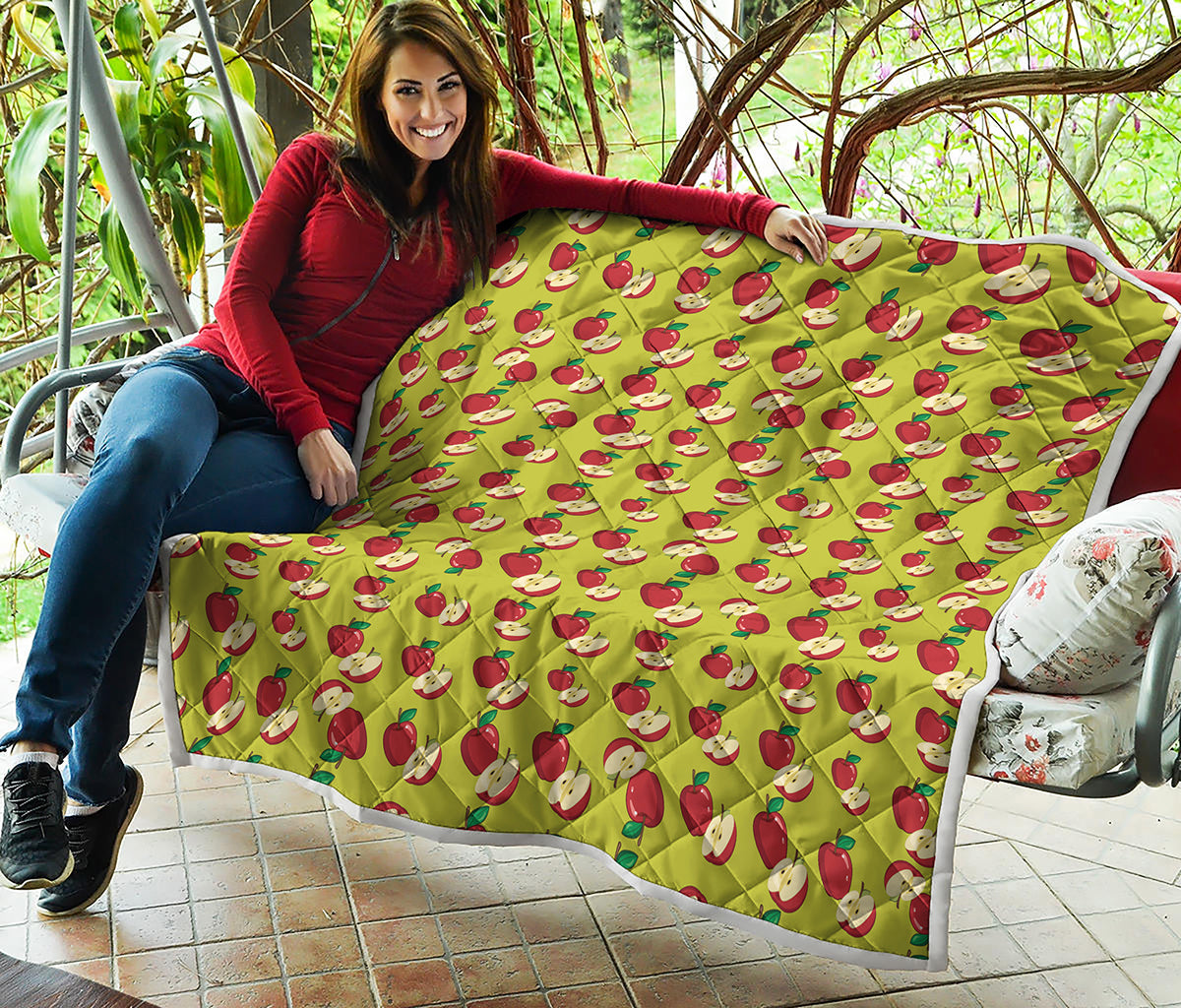 Red Apple Fruit Pattern Print Quilt