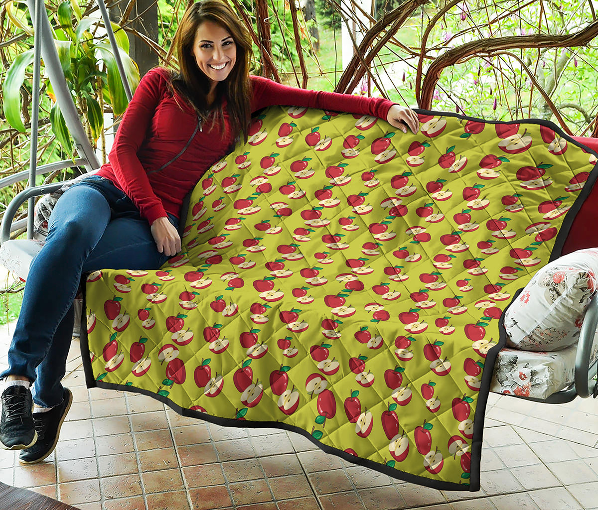 Red Apple Fruit Pattern Print Quilt