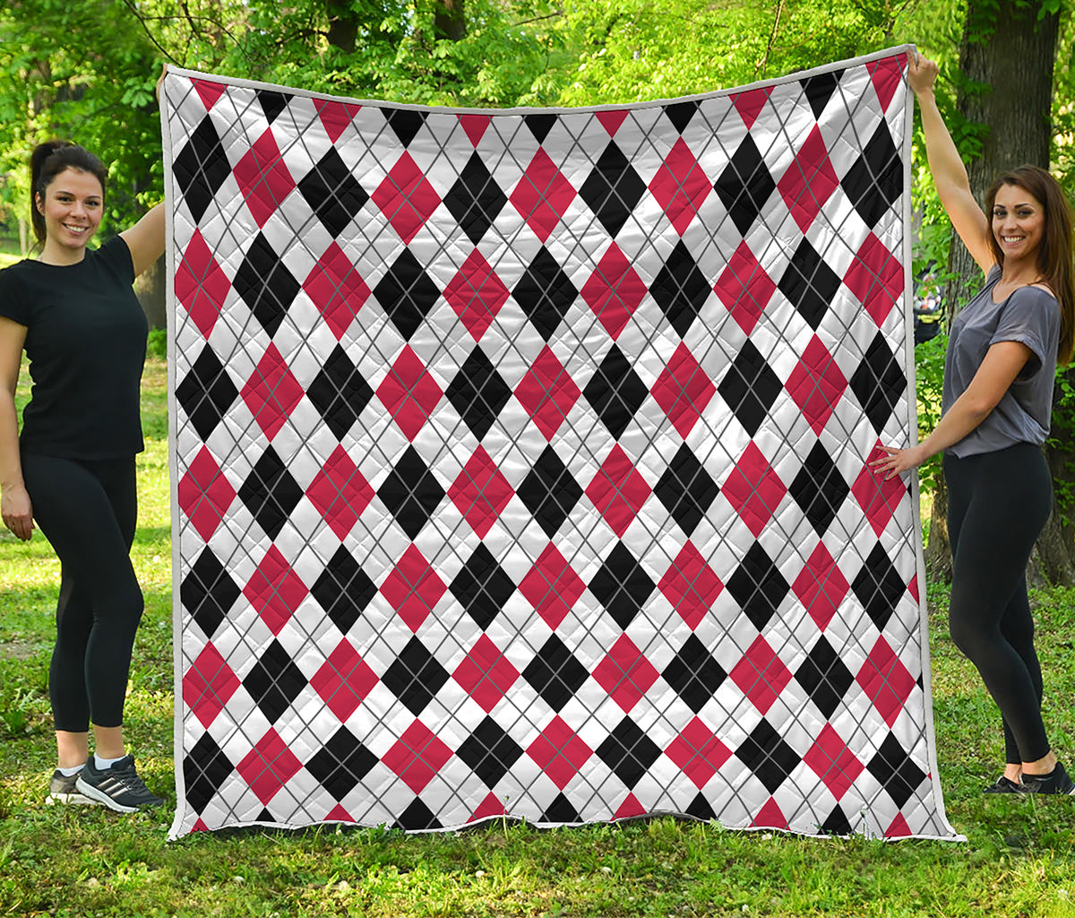 Red Black And White Argyle Pattern Print Quilt