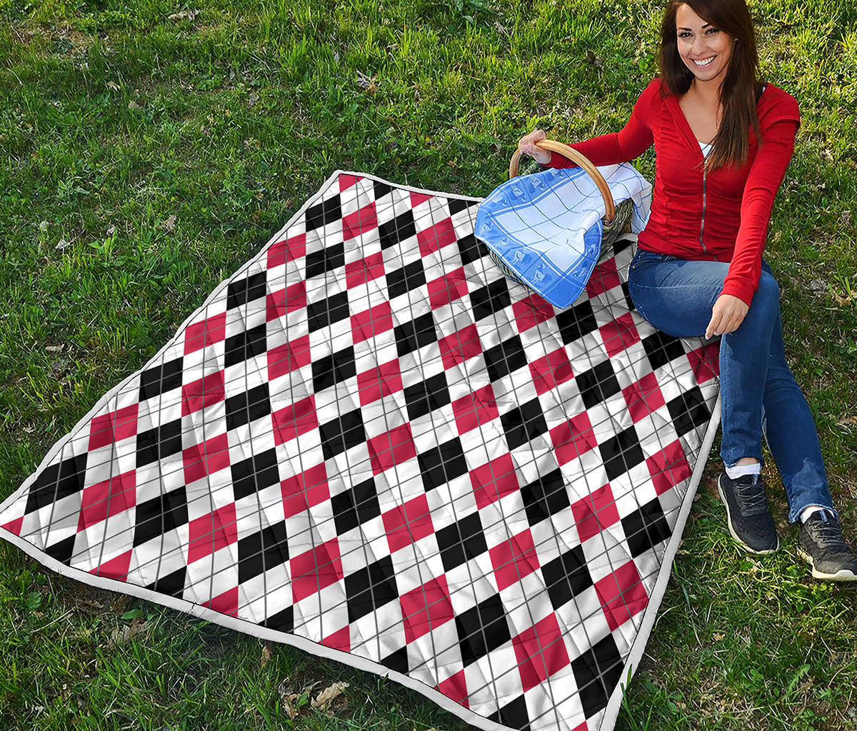 Red Black And White Argyle Pattern Print Quilt