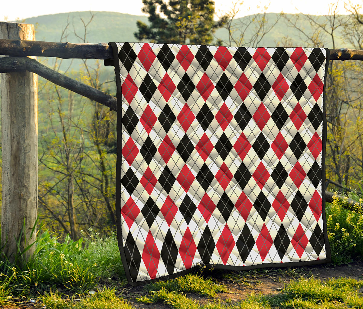 Red Black And White Argyle Pattern Print Quilt