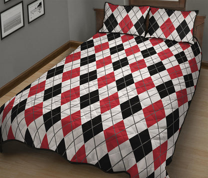 Red Black And White Argyle Pattern Print Quilt Bed Set