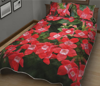 Red Bouvardia Print Quilt Bed Set