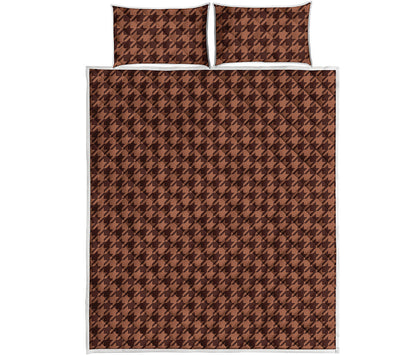 Red Brown Houndstooth Pattern Print Quilt Bed Set