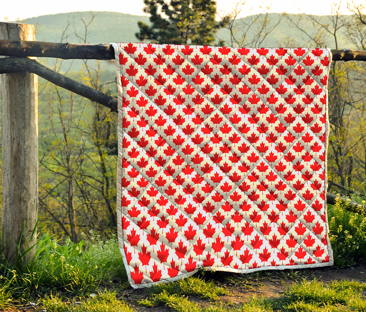 Red Canadian Maple Leaf Pattern Print Quilt