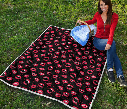 Red Halloween Vampire Lips Pattern Print Quilt