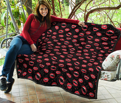Red Halloween Vampire Lips Pattern Print Quilt