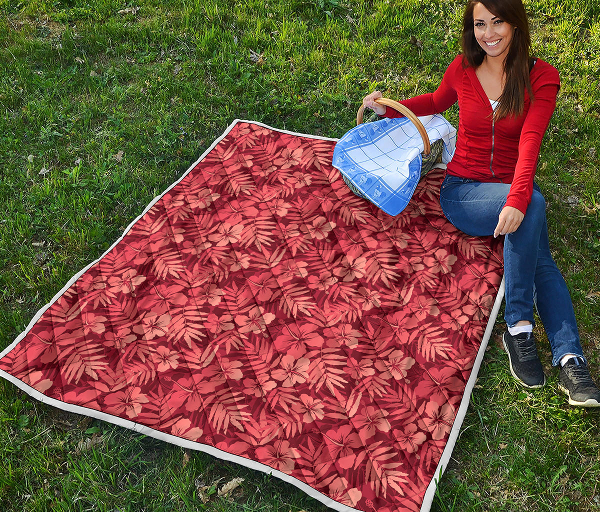 Red Hawaiian Tropical Pattern Print Quilt