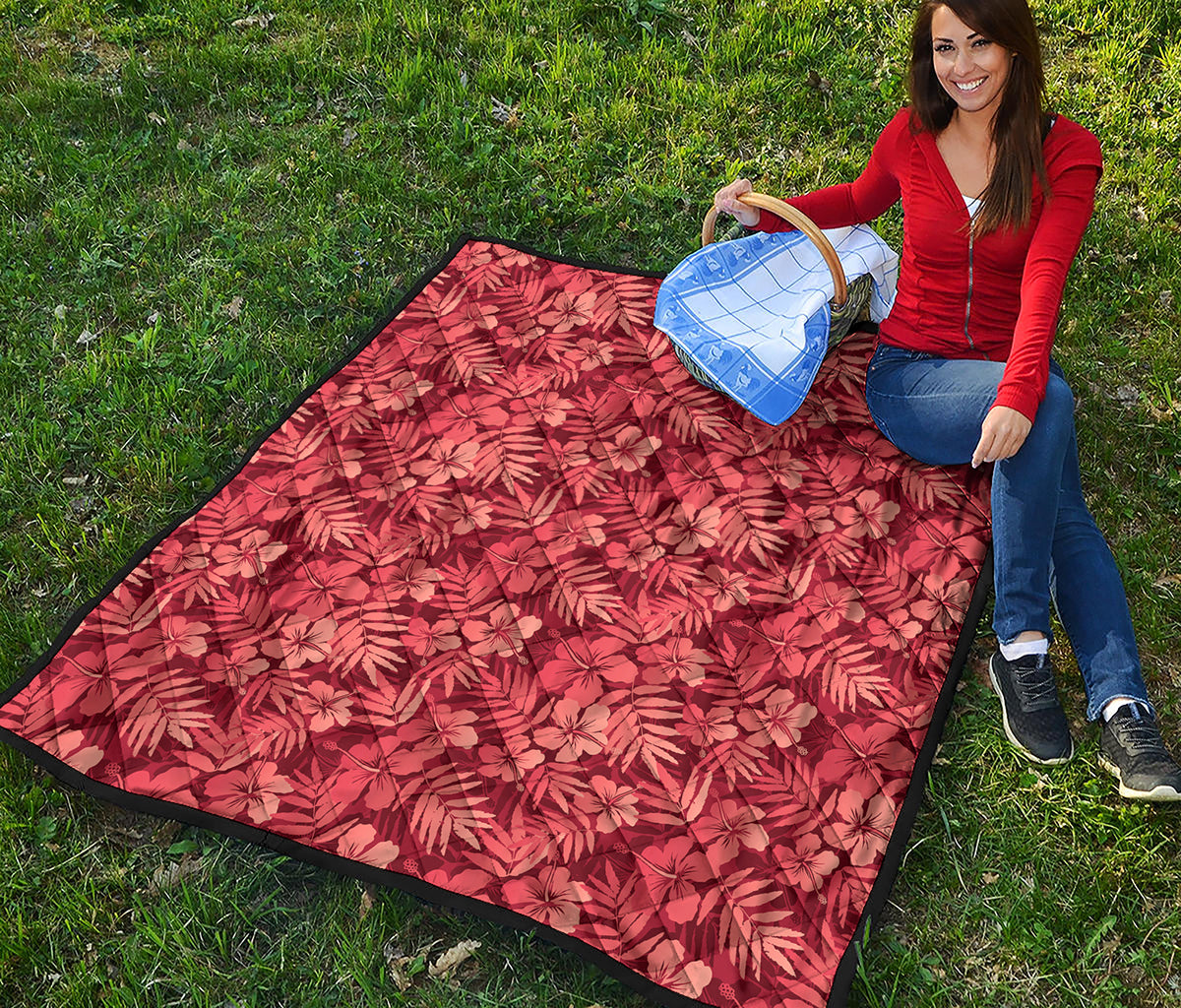 Red Hawaiian Tropical Pattern Print Quilt