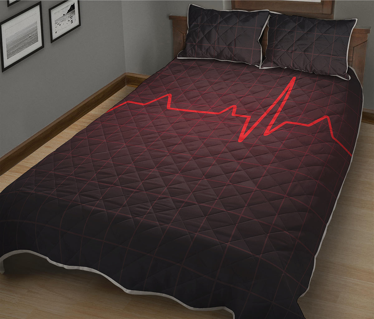Red Heartbeat Print Quilt Bed Set