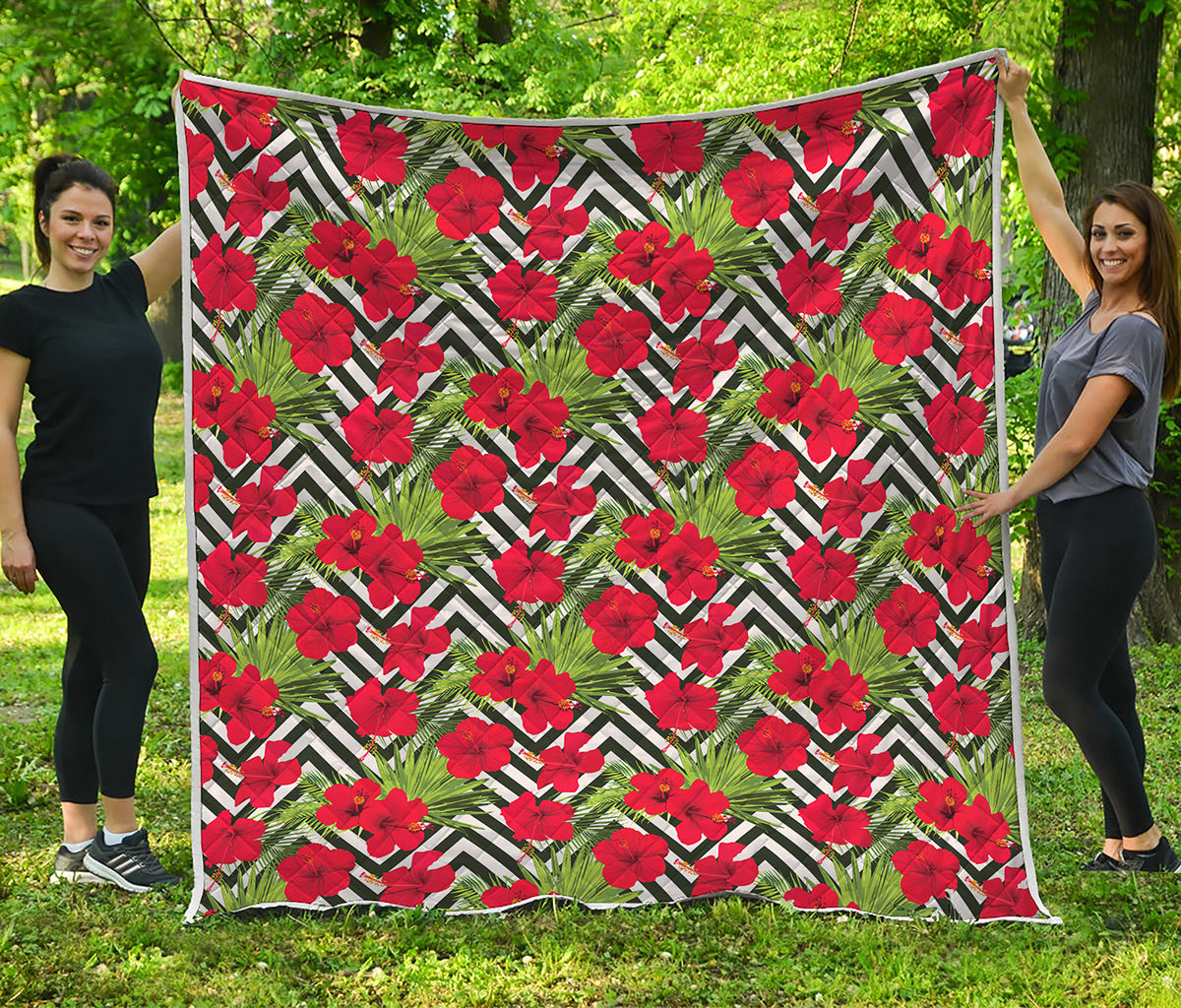 Red Hibiscus Chevron Pattern Print Quilt