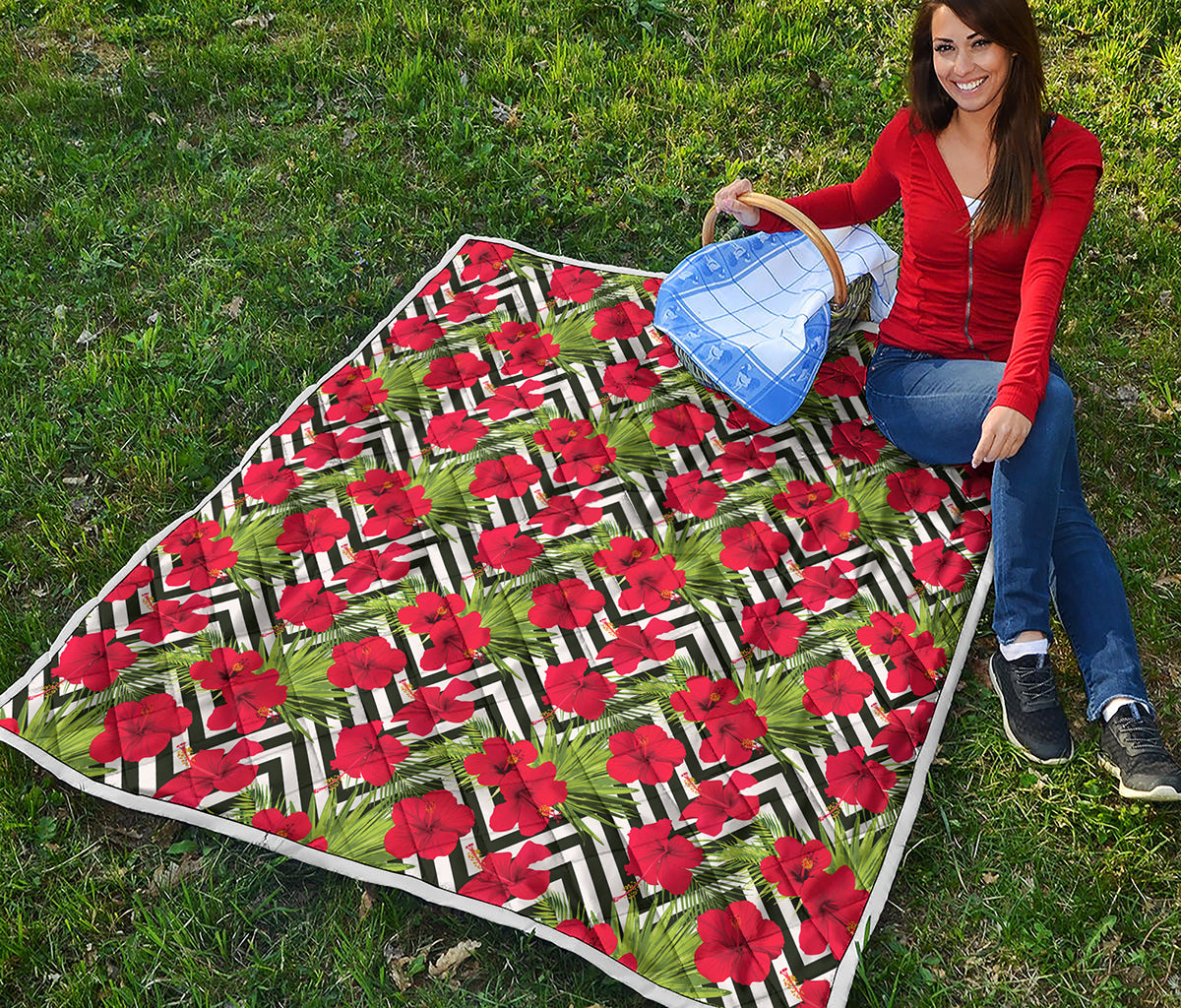 Red Hibiscus Chevron Pattern Print Quilt