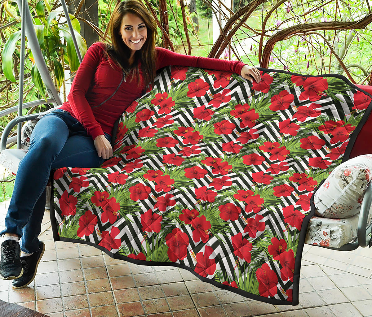 Red Hibiscus Chevron Pattern Print Quilt